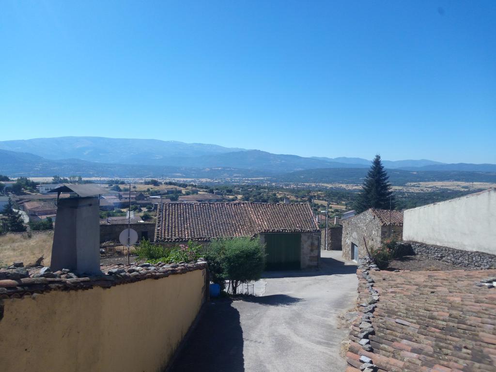 Casa Rural El Carrascal Valdefuentes de Sangusín Eksteriør bilde